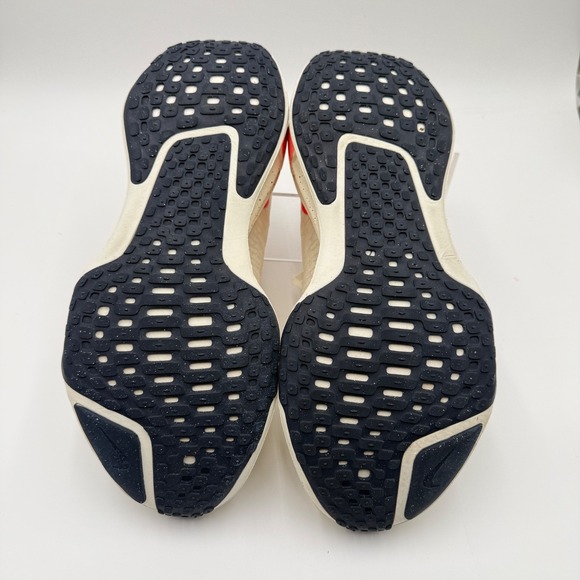 Nike Men's Size 13 ZoomX Invincible Run 3 White Bright Crimson DR2615-101 NEW - Picture 5 of 6